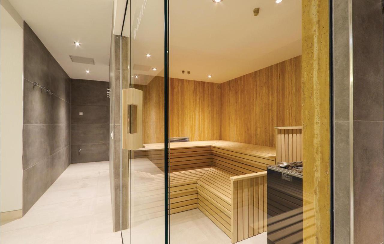 Moon Apartment Binz Luaran gambar