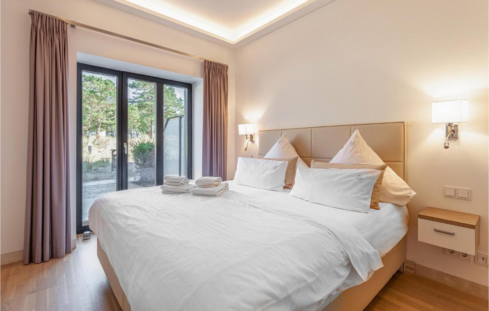 Moon Apartment Binz Luaran gambar